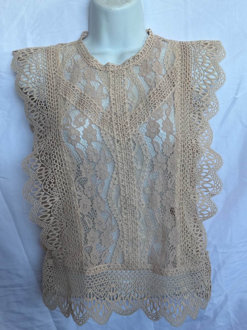 Zara Cream Lace Crochet Shell Top